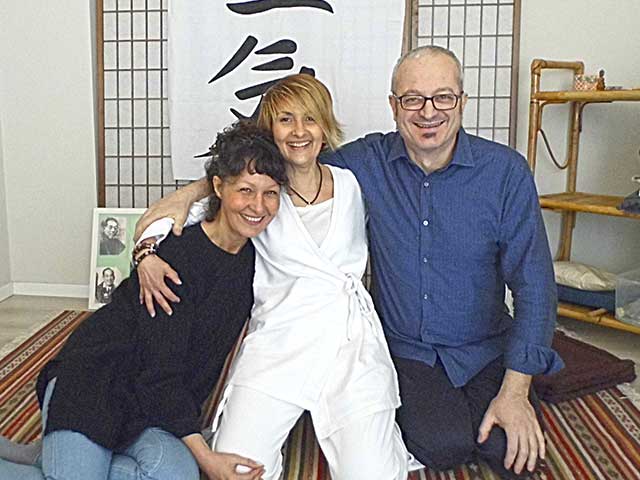 Gruppo alievi reiki di Firenze durante seminario con Letizia Capodicasa, Reiki Master Gruppo alievi reiki di Firenze durante seminario con Letizia Capodicasa, Reiki Master